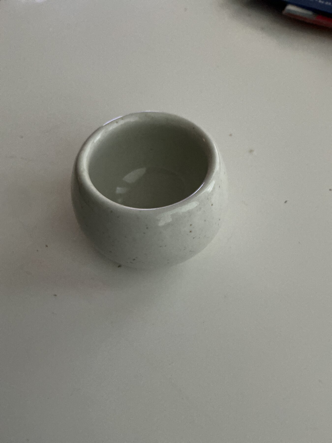 Pieni keraaminen kulho/astia
